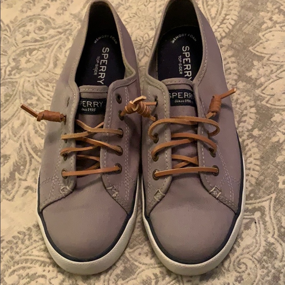 Sperrys grey boat shoes